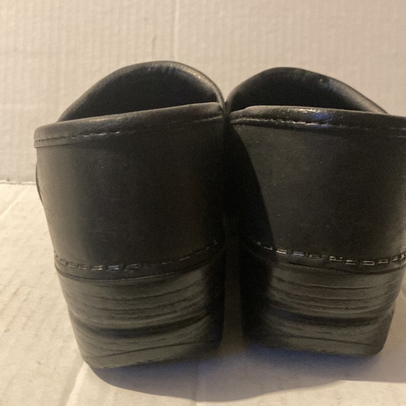 Dansko Black Leather Women Clogs Size 7 main image 5
